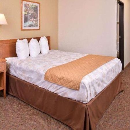 Americas Best Value Inn Missouri Valley Экстерьер фото