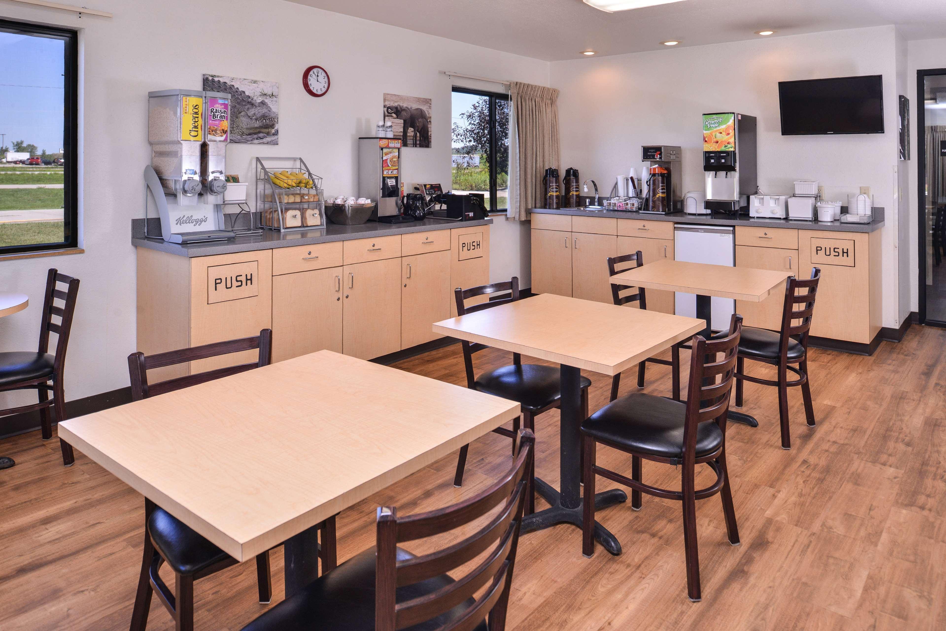 Americas Best Value Inn Missouri Valley Экстерьер фото