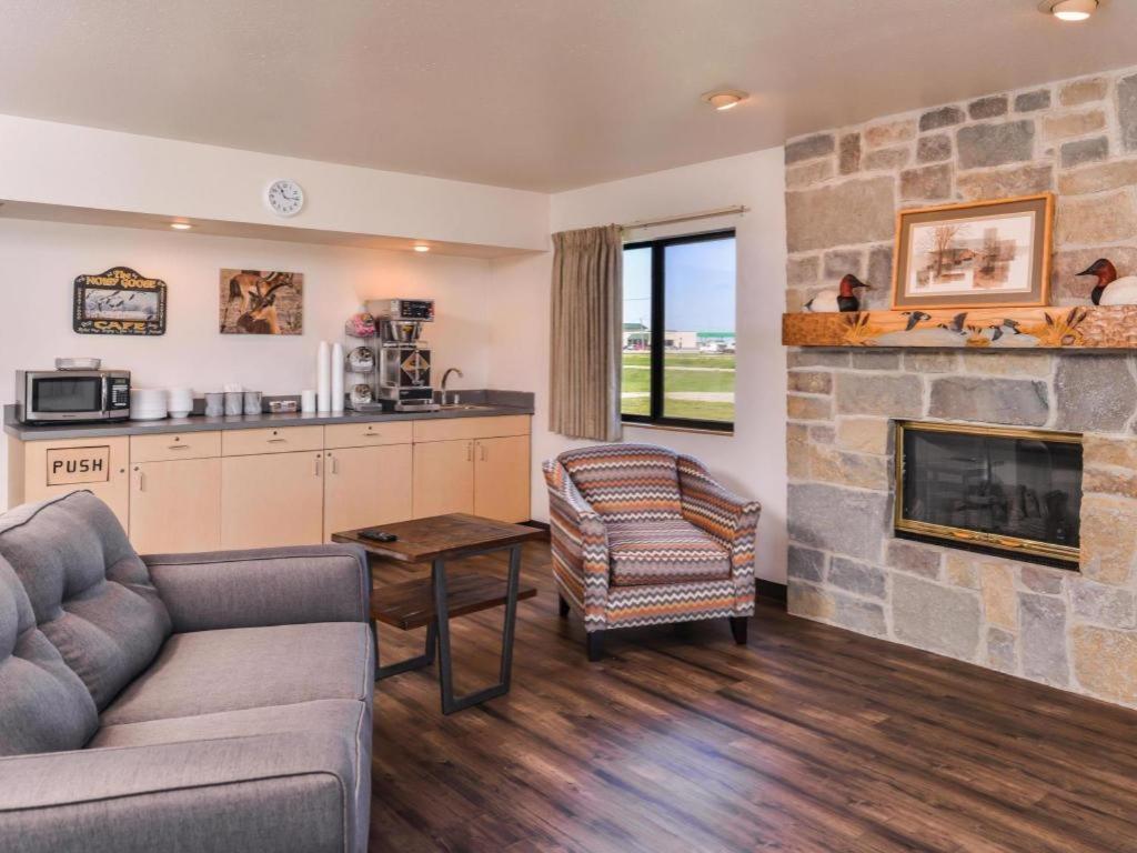 Americas Best Value Inn Missouri Valley Экстерьер фото